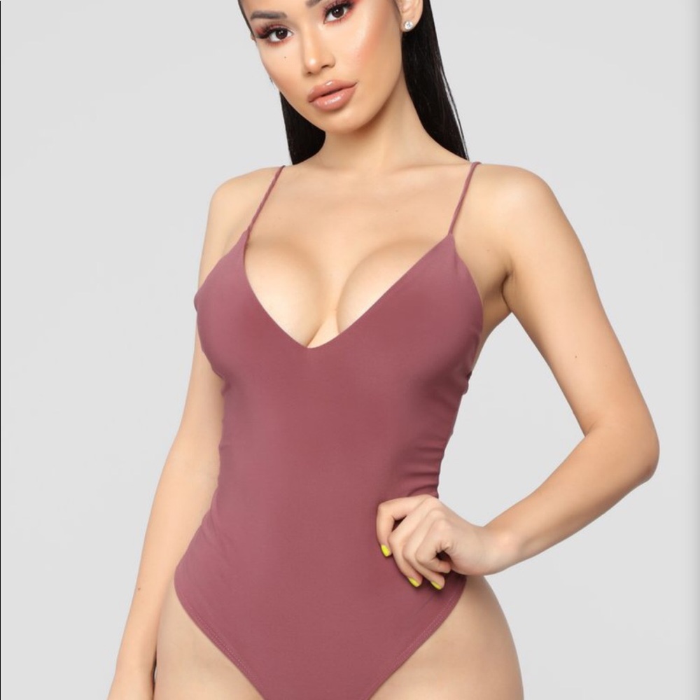 Fashion nova Mauve bodysuit